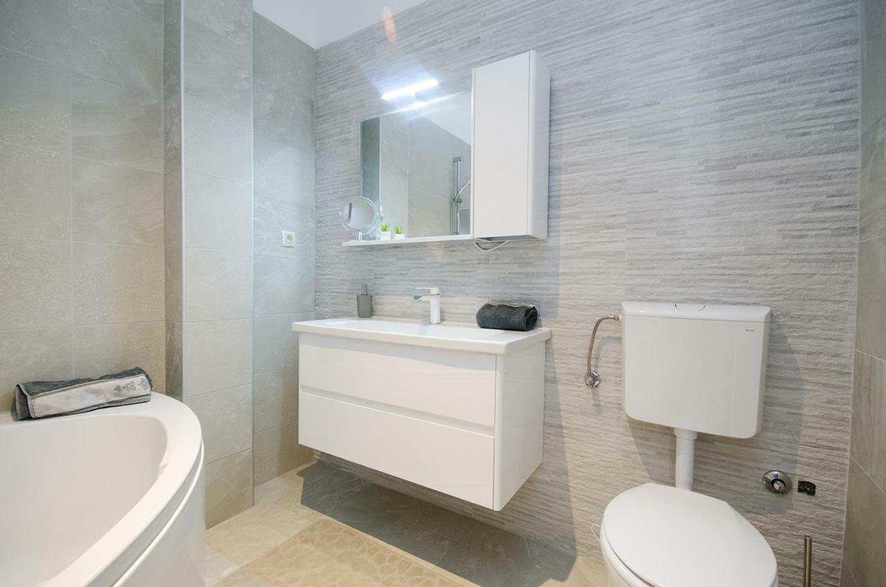Apartman Korina Sukosan Luaran gambar