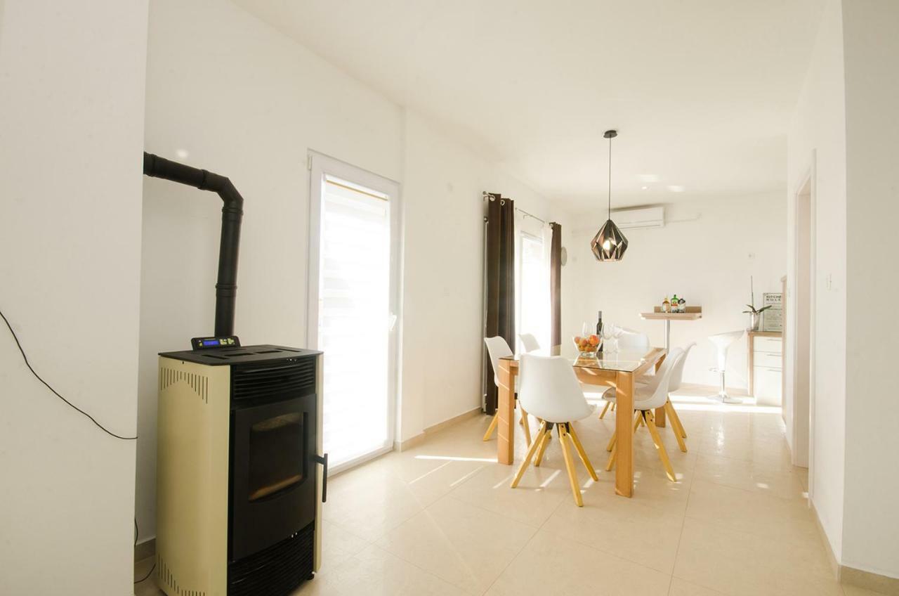 Apartman Korina Sukosan Luaran gambar